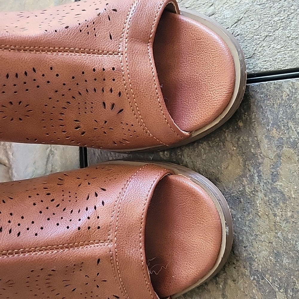 A Rider Girl Booties, Brown, 7.5 - Picture 12 of 13